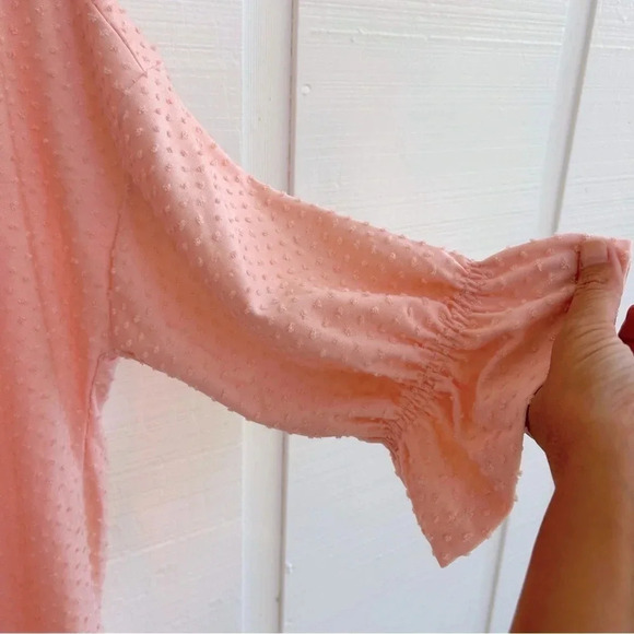 Lucky Brand Peach All Over Textured Swiss Dot Long Sleeve Peasant Top Blouse / M - Picture 3 of 6